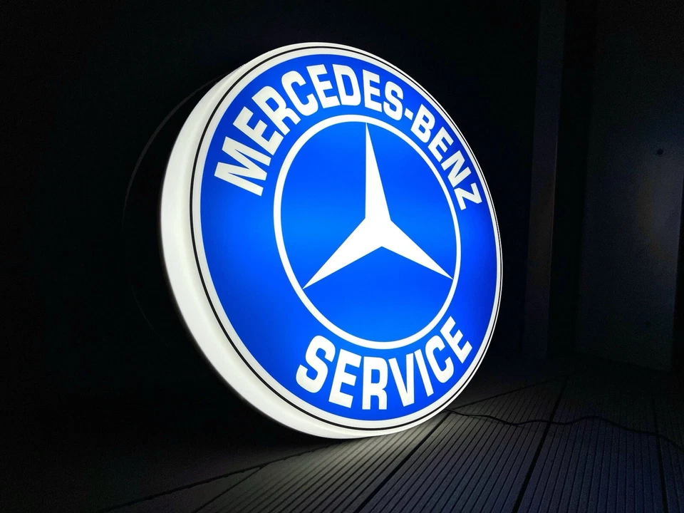 Letrero con logotipo iluminado Mercedes garaje sala de exposición concesionario cueva azul grande Foto 4 de 4