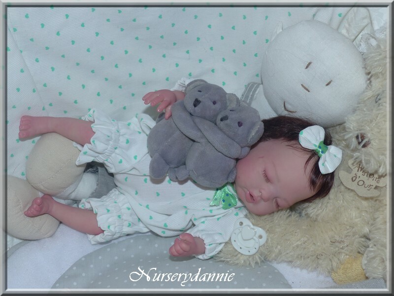 Bébé reborn Maria mini poupée de collection en vinyle souple