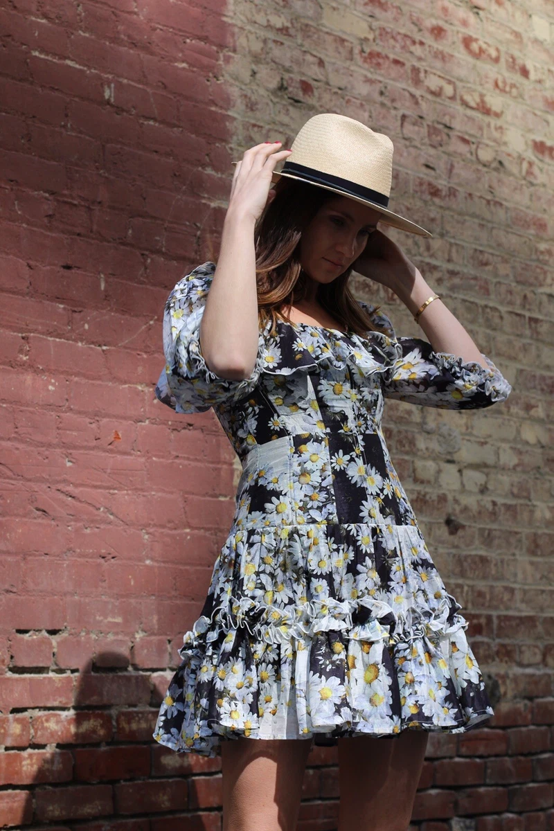 Daisy print deals dress