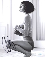 Evangeline Lilly Signed 8x10 Photo Ant-Man Lost Sexy Pose Shot ACOA