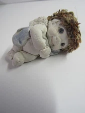 Dreamsicles Miniature Cuddling Cherub DZ013 Free Shipping