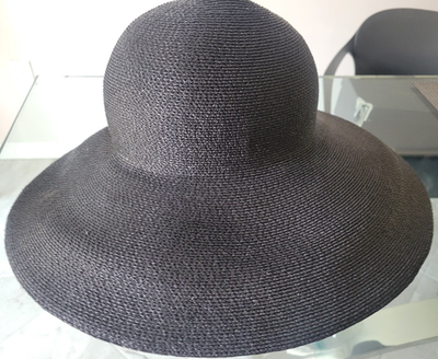 NEW PATRICIA UNDERWOOD NEW YORK WIDE BRIM BLACK STRAW SUN  display picture 1