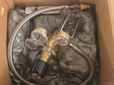 CONCOA 412 Series Dual Stage Gas Regulator Protocol Station 4123301 CGA 580 NIB