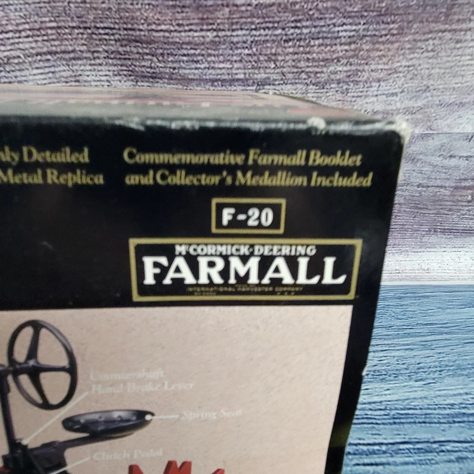 De colección 1992 Precision 1/16 McCormick Deering Farmall F-20 tractor altamente detallado Foto 2 de 4