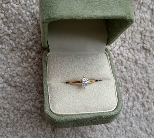 BELLISSIMO ANELLO DI FIDANZAMENTO DONNA ORO GIALLO 14KT 1/3CT MARQUISE SOLTAIRE MISURA 7 - Foto 6 di 11