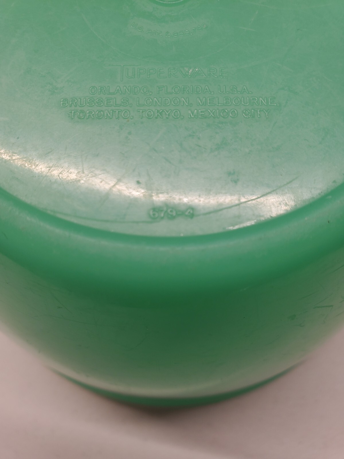 Vintage Tupperware CrispIt 679 Jadeite Green Lettuce Keeper w/ Lid No
