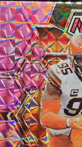2023 Panini Mosaic Football Pink Camo Prizm Myles Garrett #51 - Bild 3 von 8