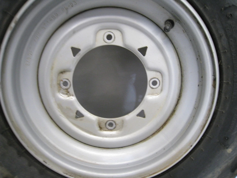 Polaris 500 Sportsman X2 500 2006 rueda trasera derecha Foto 2 de 4