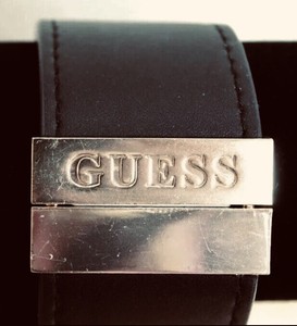 GUESS-Black-Gold-leather-Cuff-Bracelet-W-Magnetic-Closure-NEW