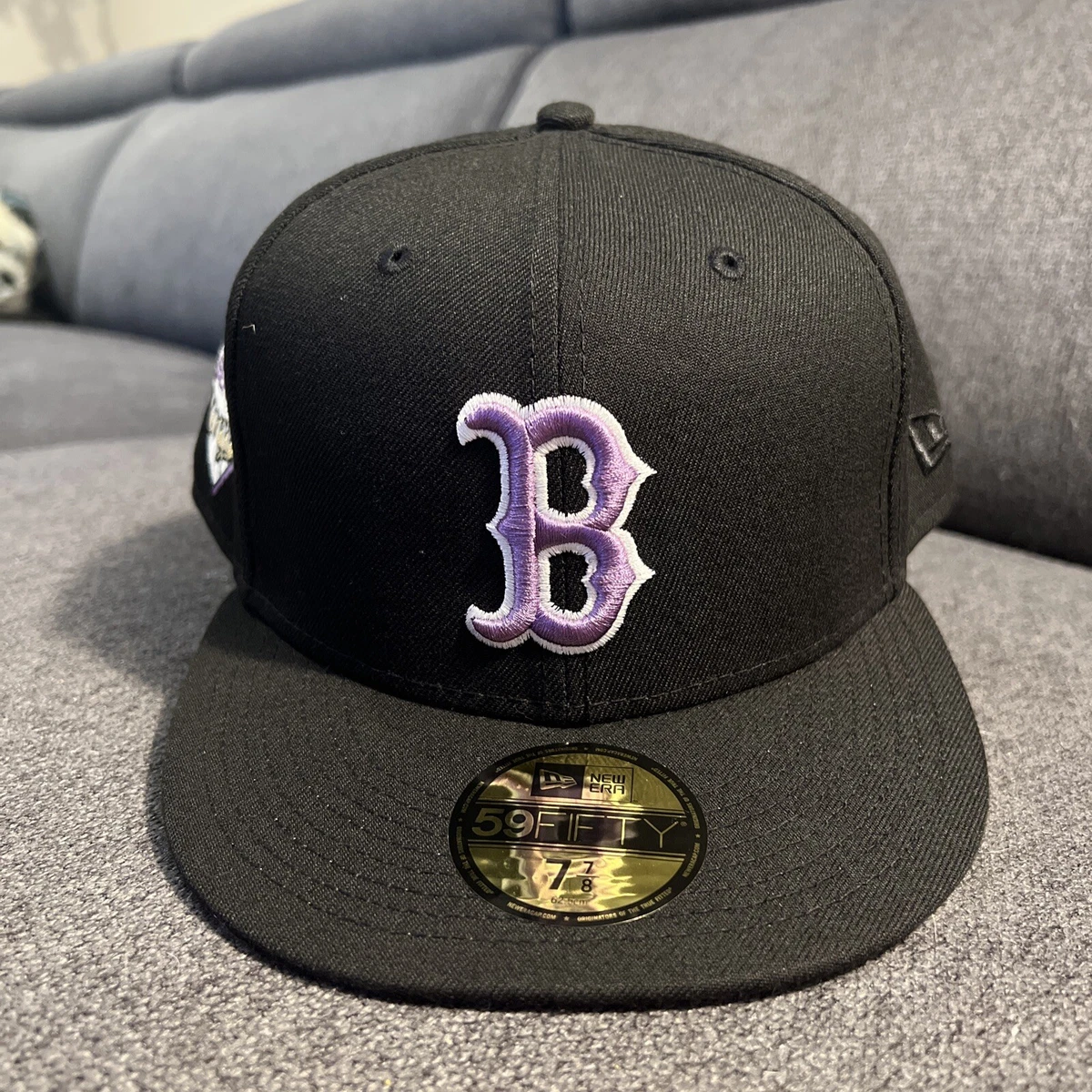 Boston Red Sox MLB New Era 59FIFTY Fitted Hat black with purple