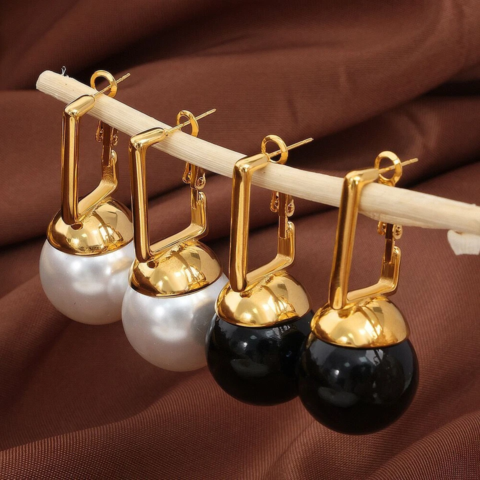 Woman 18K Gold Plated Round Pearl Earring Stud Drop Dangle Ear Clip Pierced - Image 4 of 4