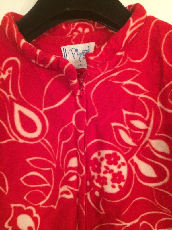 Rare! Vintage Plymouth Red w White Flowers Velour Front Zipper Long Robe Size S
