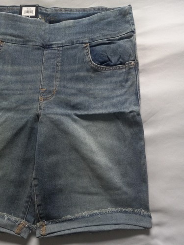 ROCK & REPUBLIC ― Sz 14 ― FEVER PULL ON Denim Rx Bermuda/Capri Jeans NWT NEW - Picture 5 of 12