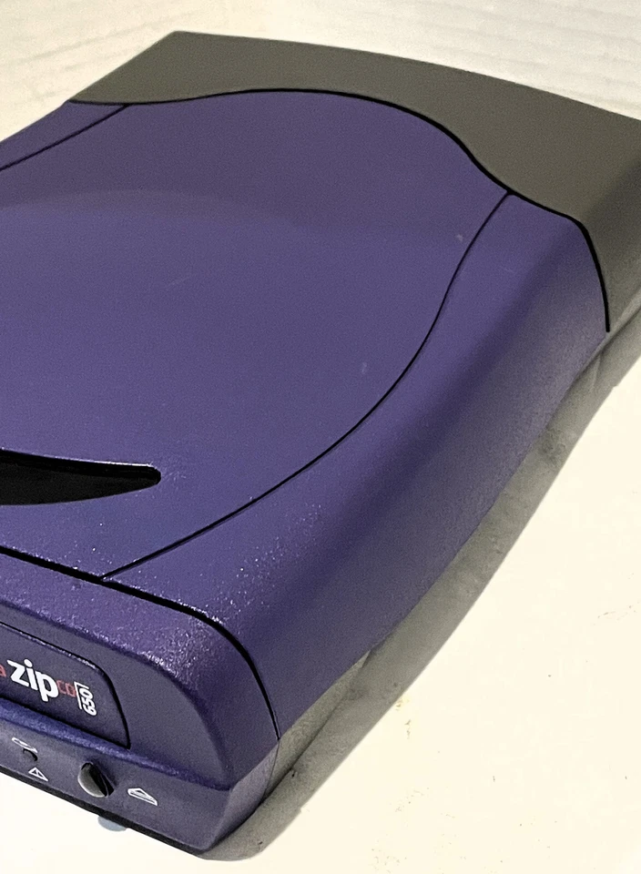 Iomega ZIPCDUSB ZIP CD 650 CD-R/RW External USB Drive CD-ROM ONLY - Image 2 of 4