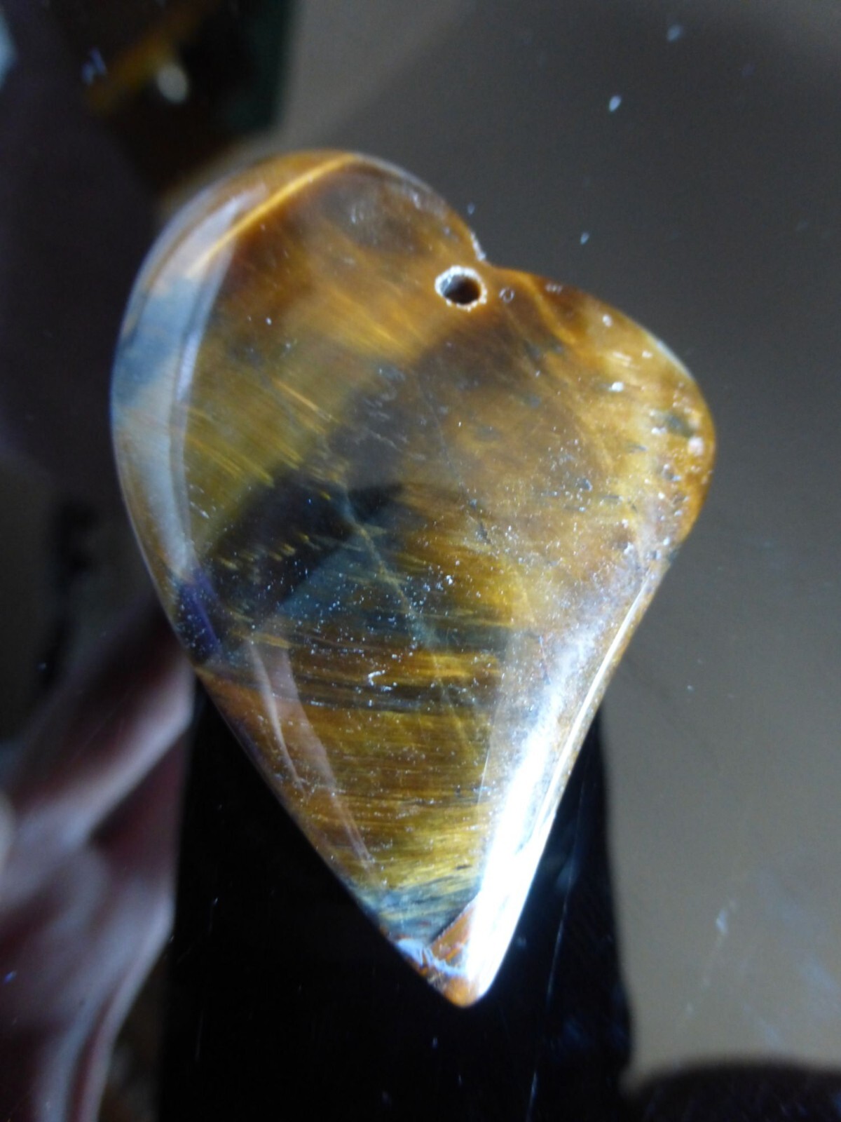 Pendentif coeur oeil de tigre pour sublimer vos tenues bohèmes