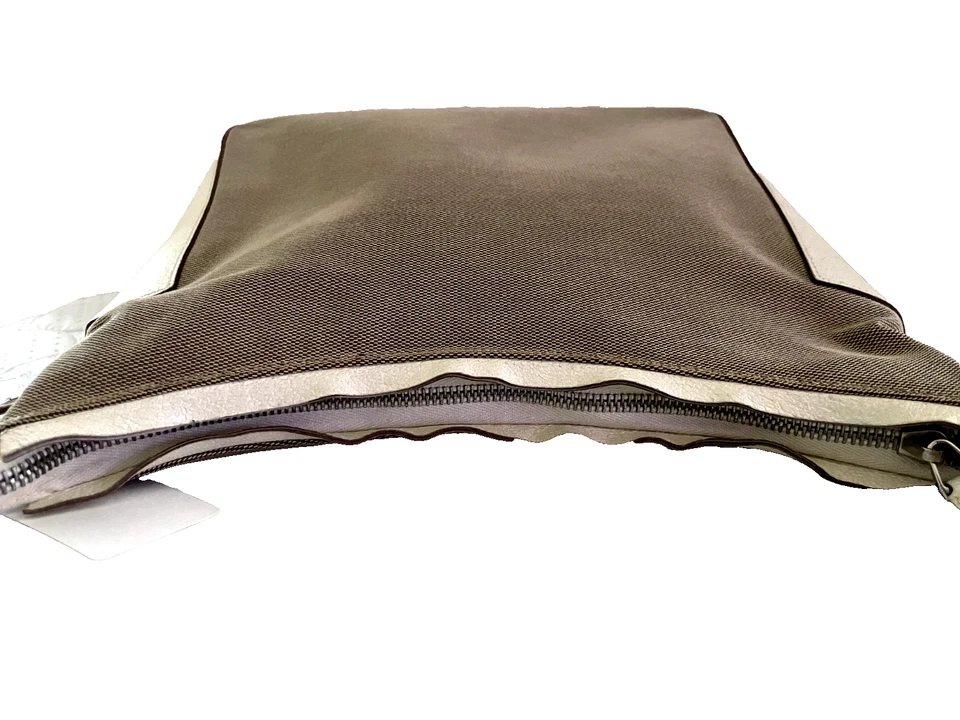 Gucci Canvas Hobo Shoulder Bag Brown White Leather Authentic - Image 4 of 4