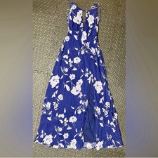 Lulus Women’s  Size Medium Blue Floral Maxi Dress