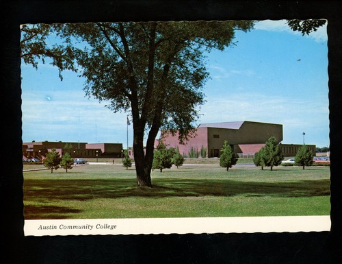 Minnesota MN postcard Austin, Community College chrome