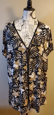 Perceptions Woman 14W Cardigan Kimono Top Black White Tan Leaf Print Slinky Open