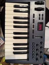M-Audio Oxygen 25 Key 3rd Gen MIDI Controller Keyboard Tested