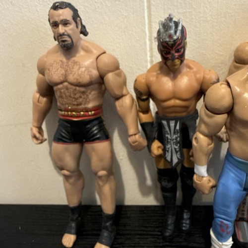 Paquete de figuras de lucha libre Mattel WWE Rusev Kalisto Jericho Rose Honky Tonk B4 - Imagen 3 de 3