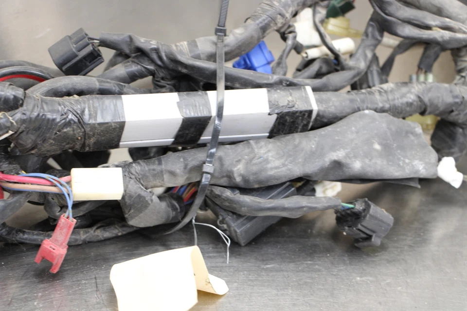 08-16 YAMAHA YZF R6 MAIN ENGINE WIRING HARNESS MOTOR WIRE No Cuts 13S-82590-10-0 Foto 3 de 4