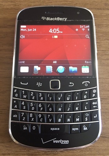 L17 Blackberry Bold Touch 9930 VERIZON 3G Wifi Hotspot Cam Touch Screen UNLOCKED - Picture 5 of 16