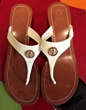 Tory Burch Cameron Wedge Thong Patent Saffiano Ivory/Gold 12148230 ~ Size 9.5 M