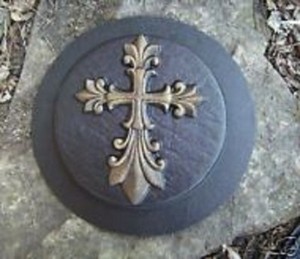 Cross stepping stone mold concrete plaster cement mould 9" x 1.5" thick