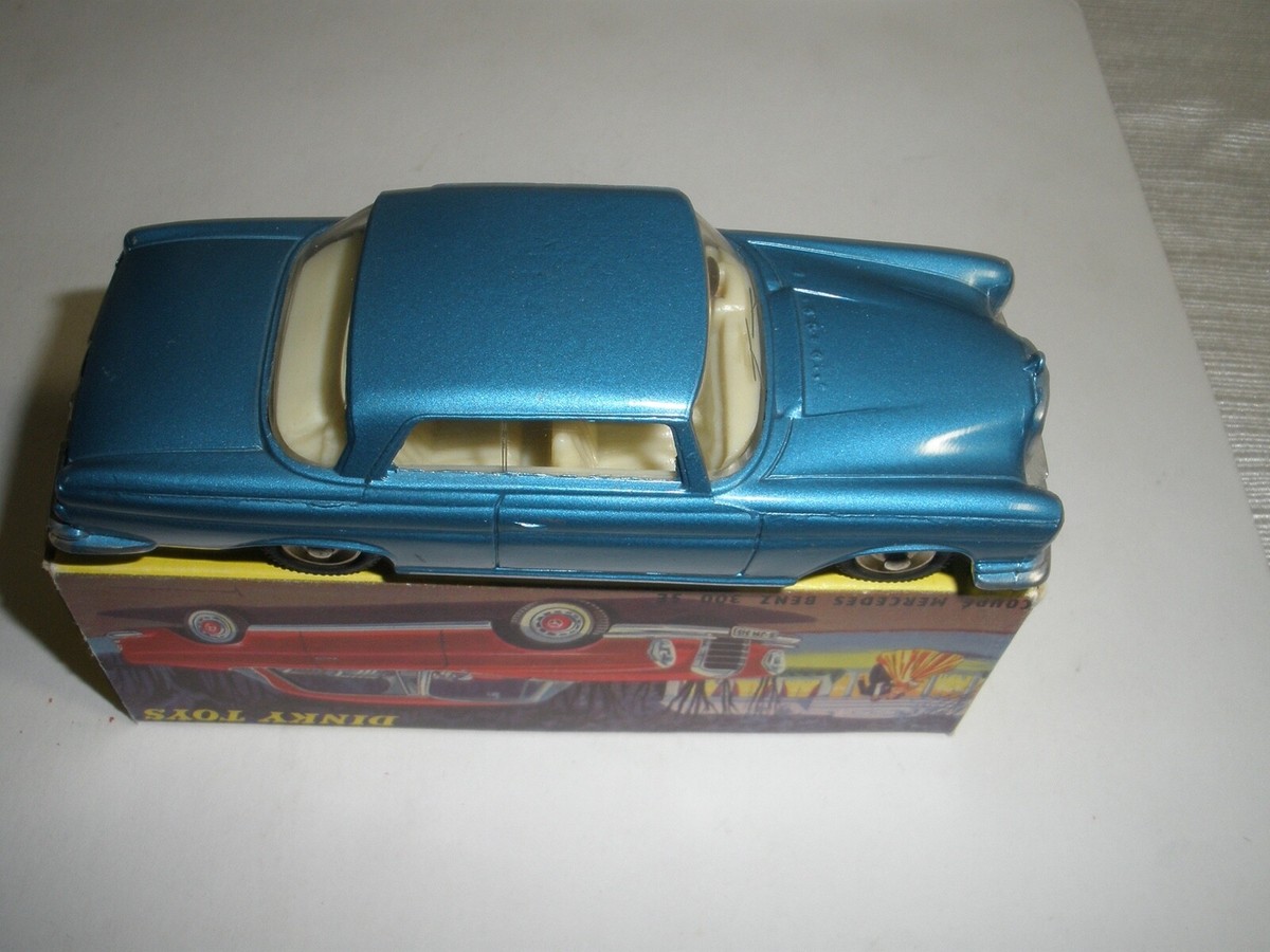 DINKY TOYS, MERCEDES Benz 300 Sl, 1/43 EUR 11,90 - FR