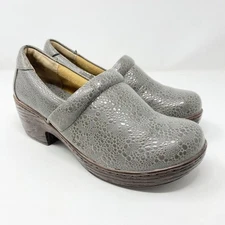 boc Gray Faux Leather Peggy Clogs Women's Sz 7.5 Pebble Print Cushioned Insoles