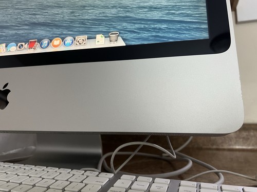 Apple iMac 24" A1225 Core 2 Duo 2.4Ghz 2GB 320GB HDD with mouse and keyboard - Picture 12 of 14