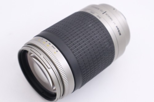 Nikon AF NIKKOR 70-300mm F4-5.6G Sliver AF Lens from Japan (f03946) - Picture 6 of 10