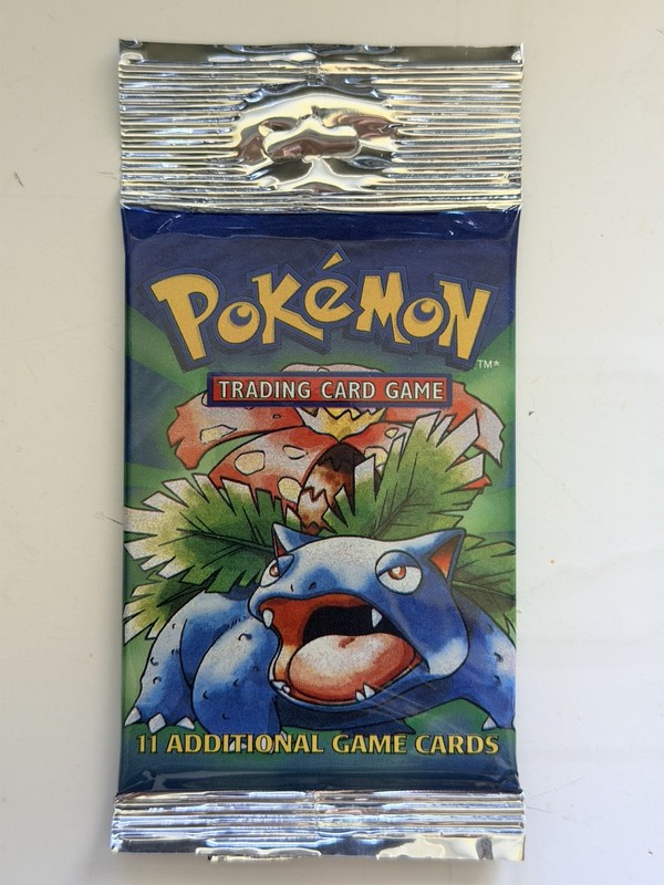 Wizards of the Coast Pokemon Base Set Booster Pack