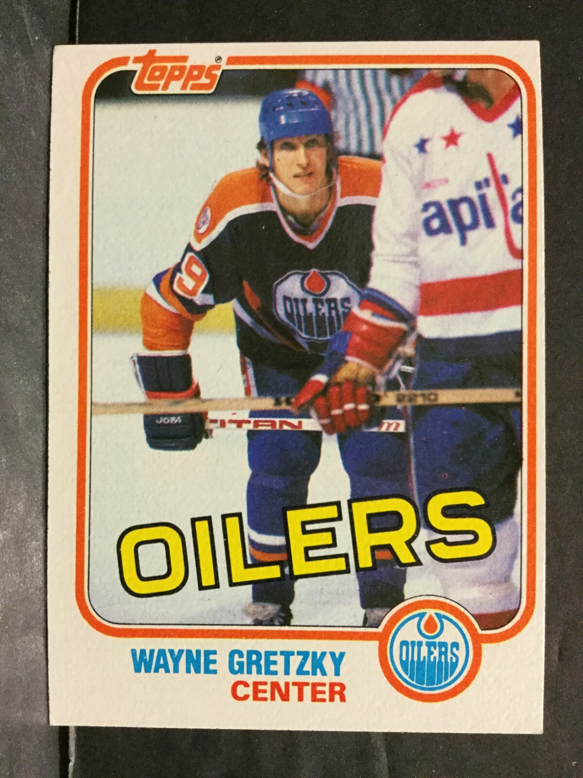 1981-82 Topps Hockey #16 Wayne Gretzky Edmonton Oilers Card EXMT Sku164CJ