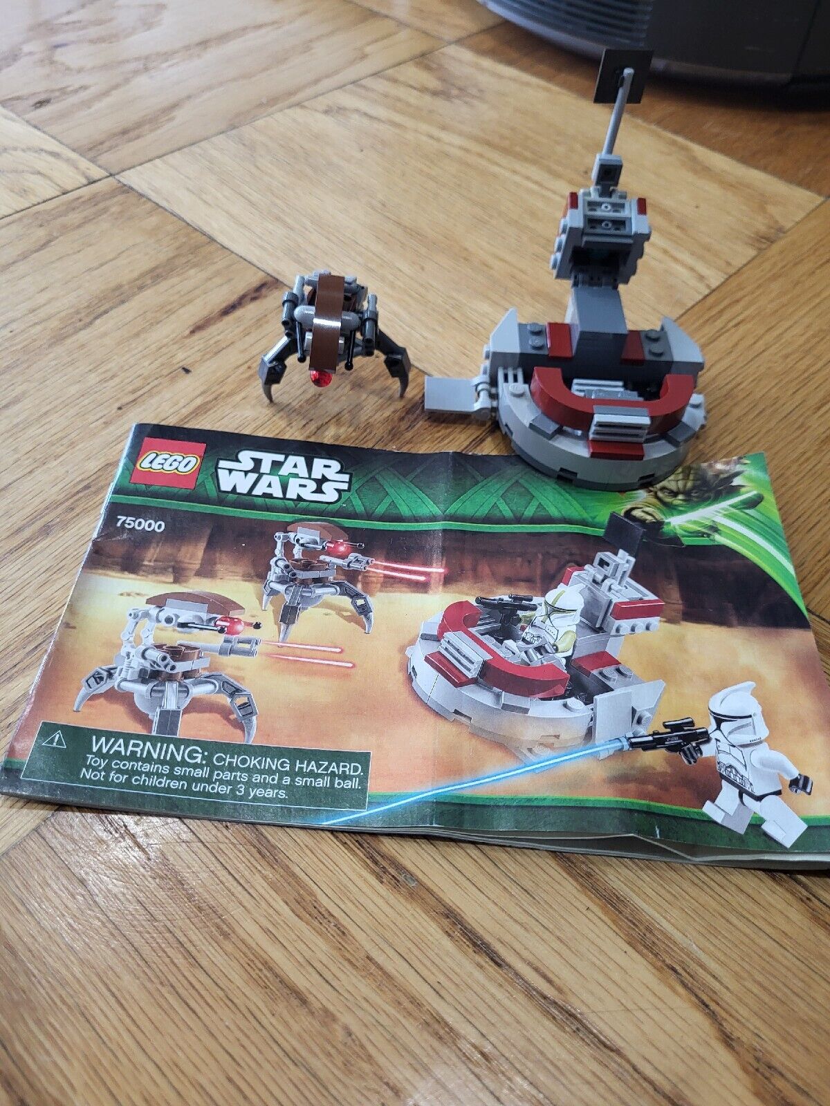 LEGO Star Wars 75000 Clone Troopers vs. Droidekas - No Minifigures. Incomplete 