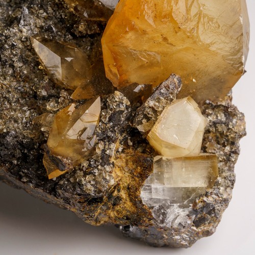 Twinned Golden Calcite Crystal from Elmwood Mine, Tennessee (211.4 grams) - Picture 4 of 6