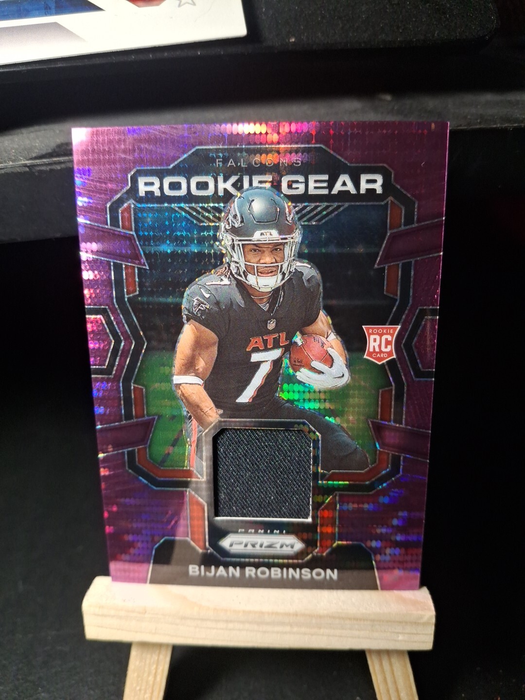 2023 Panini Prizm - Rookie Gear Purple Pulsar Prizm #RG-BR Bijan Robinson (MEM,