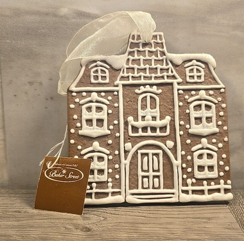 MIDWEST OF CANNON FALLS BAKER STREET ORNAMENT