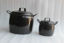 BLACK VINTAGE ENAMEL JUDGE WITH LID MADE IN ENGLAND OLD ANTIQUE KITCHENWARE