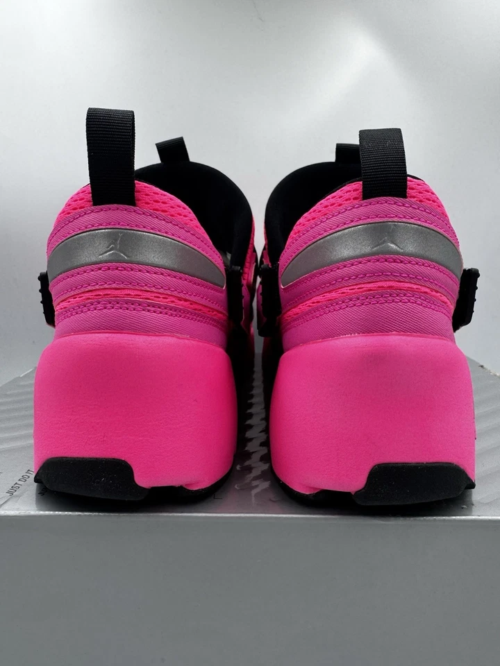 Nike Air Jordan Trunner LX Rosa Explosión Negro TOTALMENTE NUEVO Talla 11 Mujer Foto 4 de 4