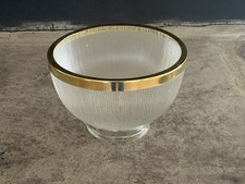 Prążkowany teksturowany przezroczysty szklany kształt dzwonka klosz jasna pokrywa złota wstążka mosiądz winyl