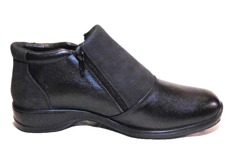 Ros Hommerson Black Ankle Boots for Women for sale | eBay display picture 2
