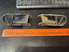 NEW ATK ROTAX OEM Original RIGHT / LEFT FOOT PEG REST PEDAL FOOTPEG 1 PAIR