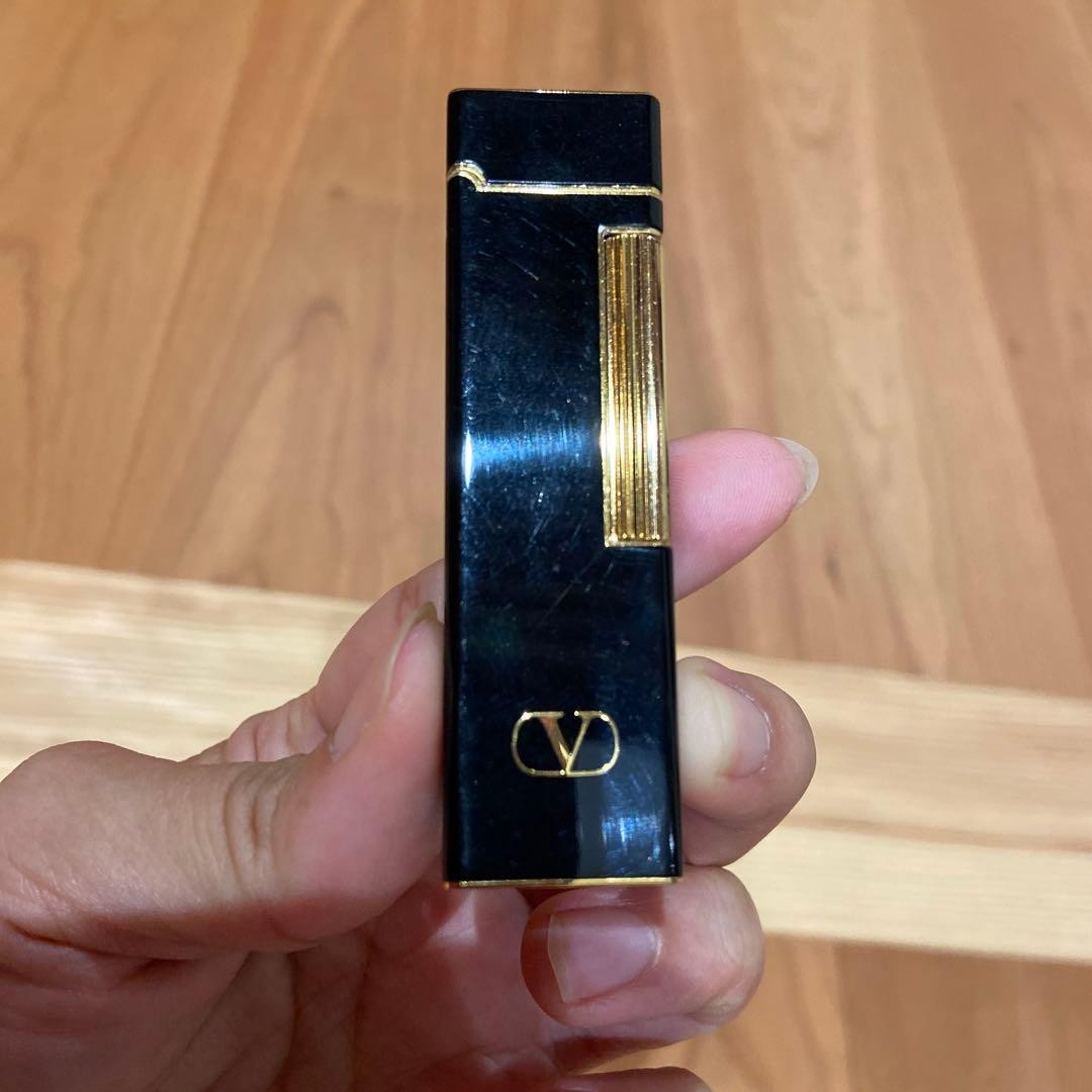 Valentino Garavani V-7 G Lighter Black Elegant Used Not Filled thumbnail 5