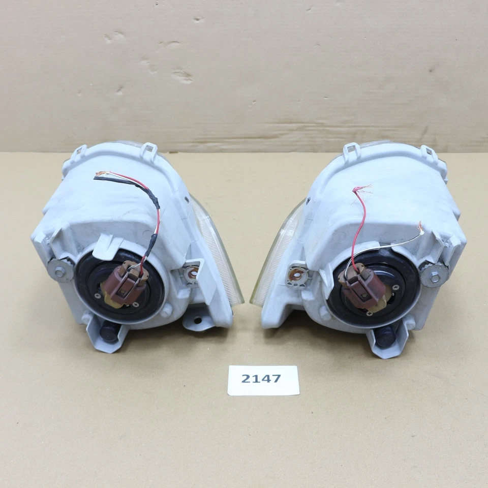 Lexus LS460 LS460L 2010-2012 OEM Genuine Front Left Right Fog Light Lamp Pair - Image 4 of 4