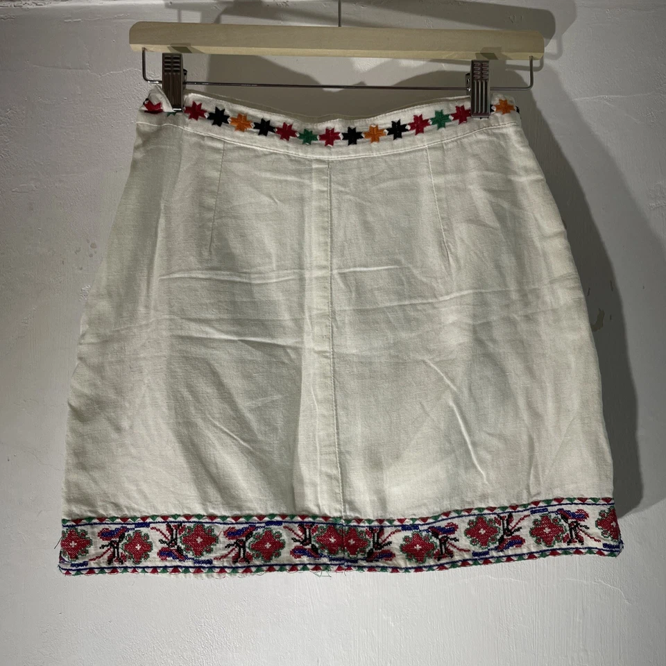 Falda de mujer Topshop Reino Unido 8 colores bordada frontal corta longitud forrada línea A Foto 3 de 4