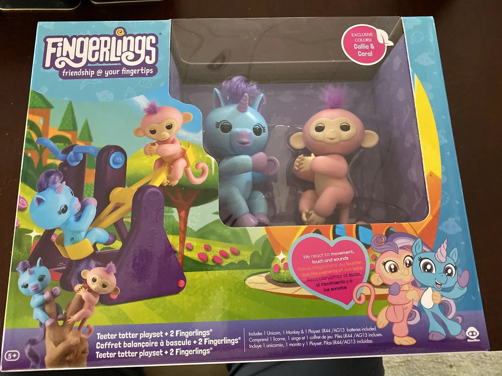 fingerlings playset with 2 fingerlings unicorns