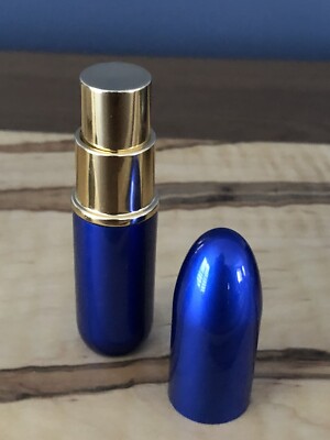A travel size purse atomizer refillable fragrance to spritz,unique design,5 Ml