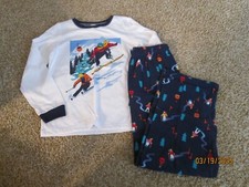 Osh Kosh B'gosh - Boys 2 piece pajamas - Size 10/12 - Downhill Skiing, White